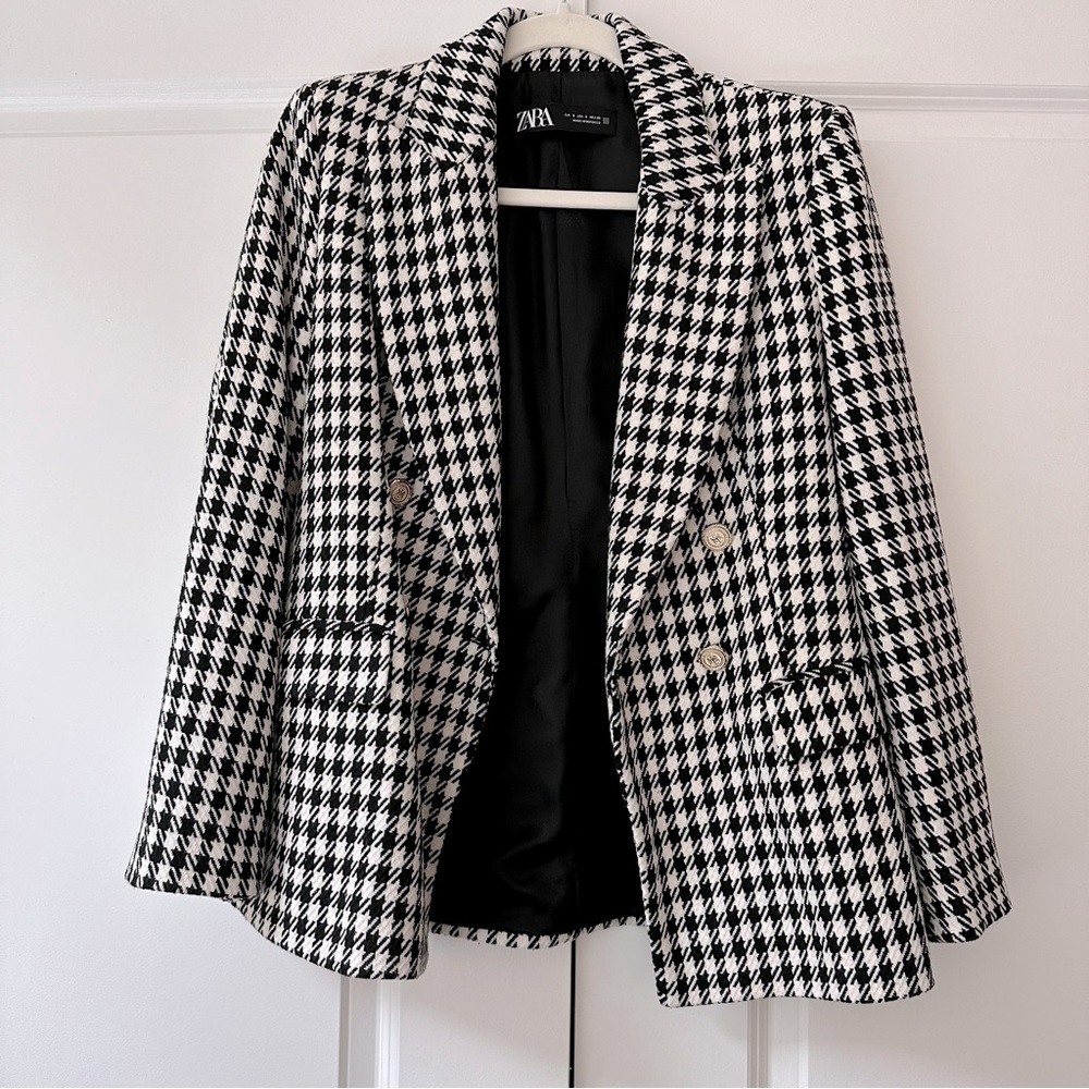 Zara Houndstooth Blazer Size S Beautiful blazer in perfect condition.